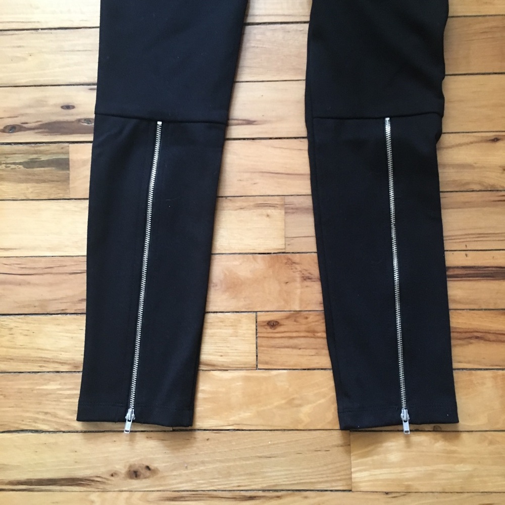 DREW Pull-On Black Zipper Ankle Pants - Picture 8 of 9